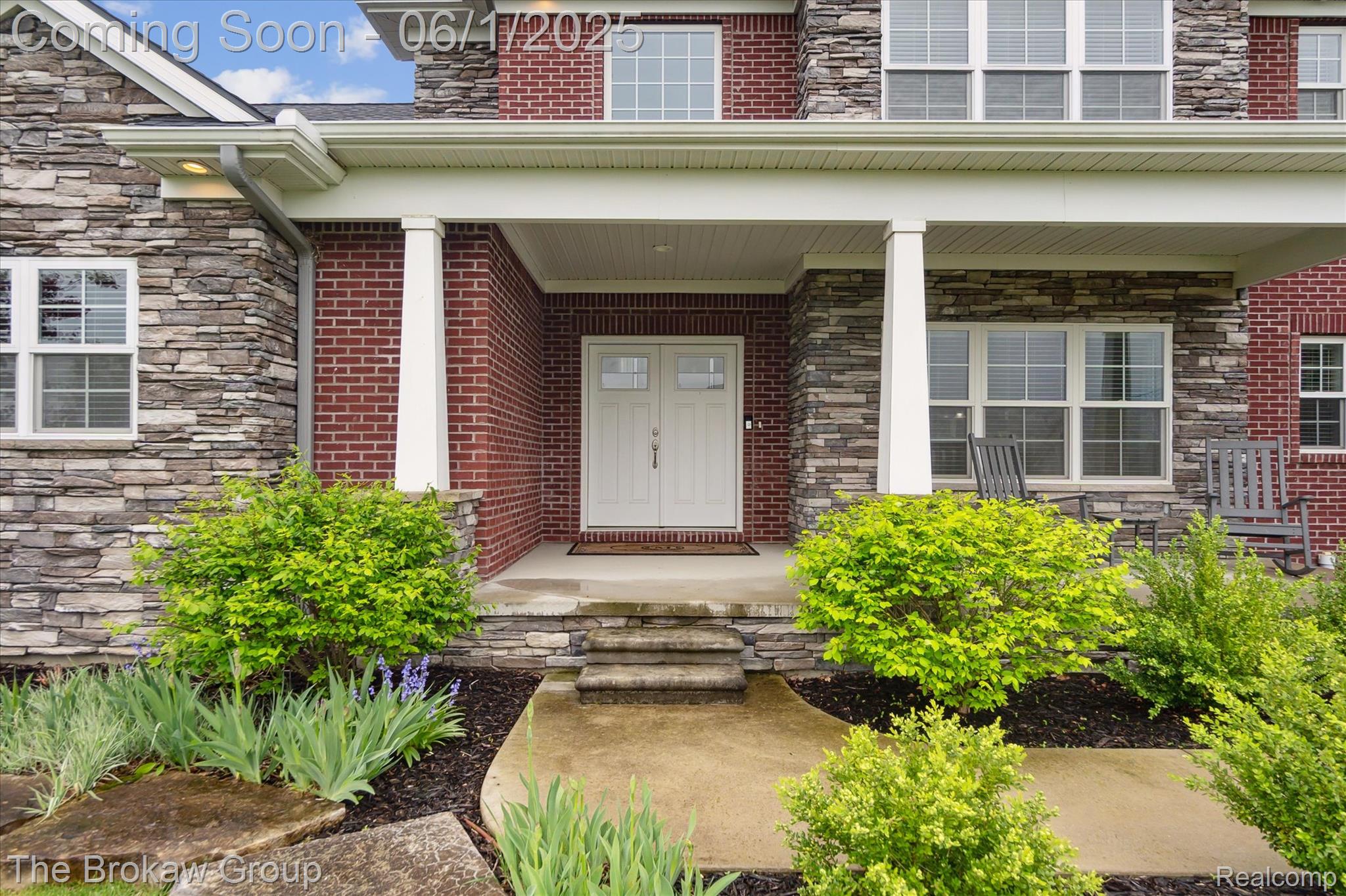 6268 Victoria Lane