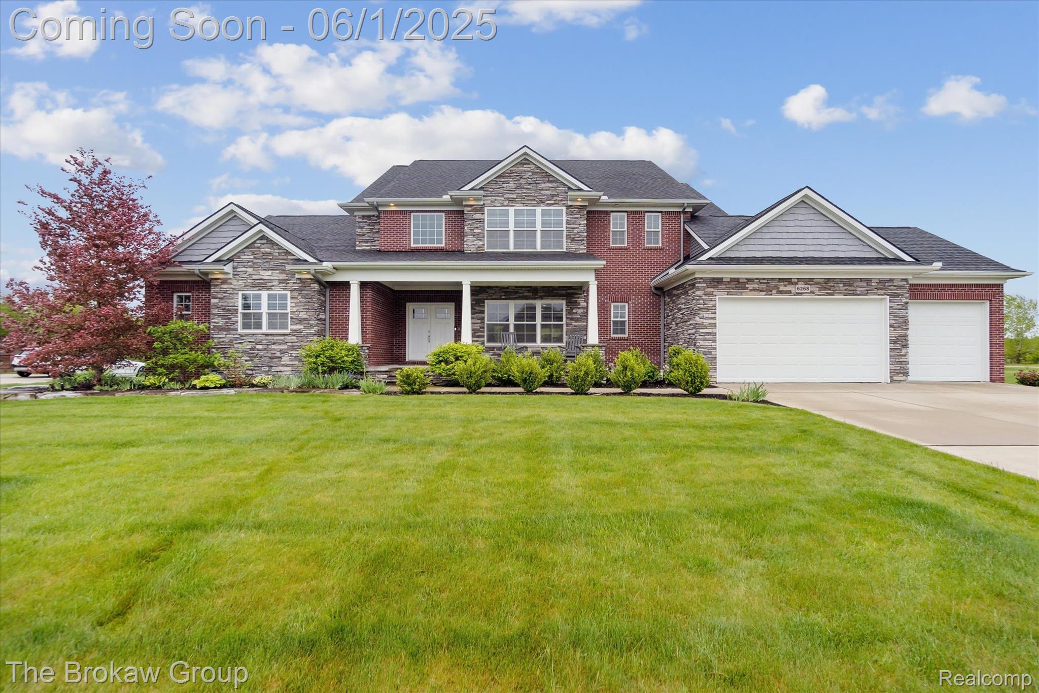 6268 Victoria Lane