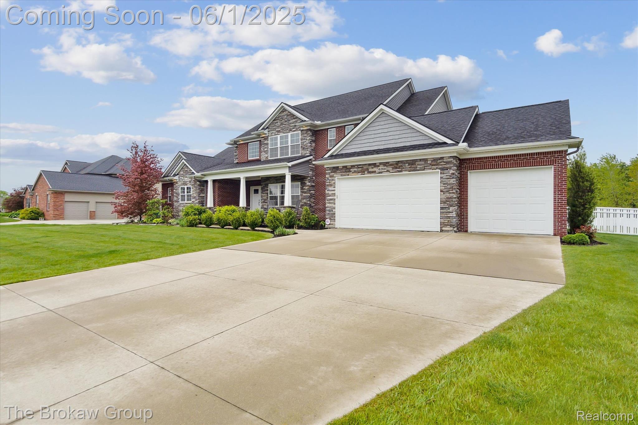 6268 Victoria Lane