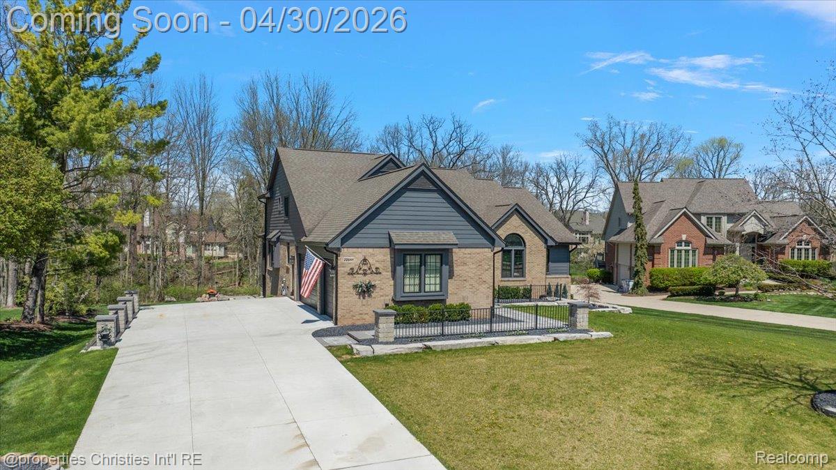 22844 Indianwood Drive