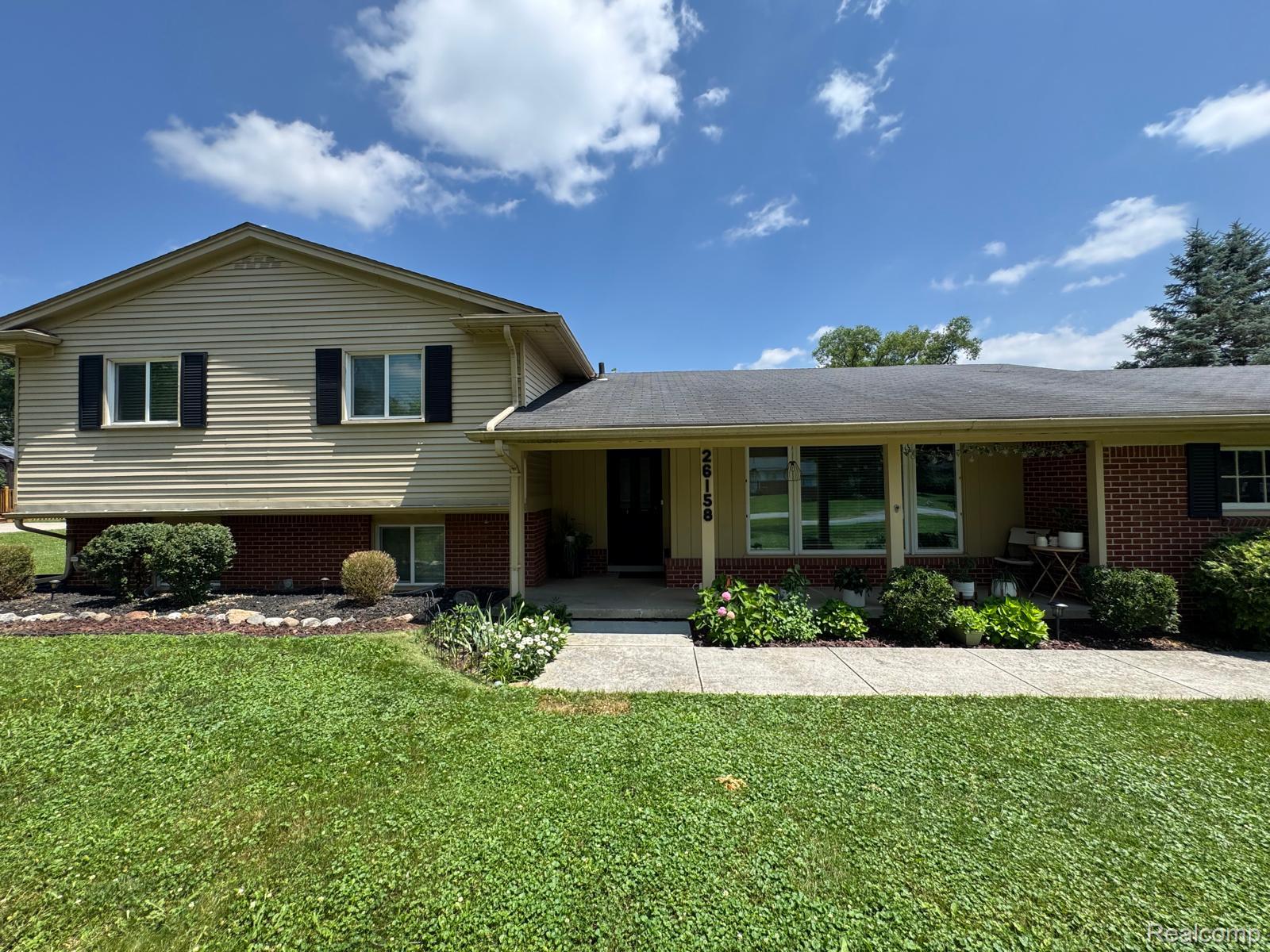 26158 Meadowview Drive