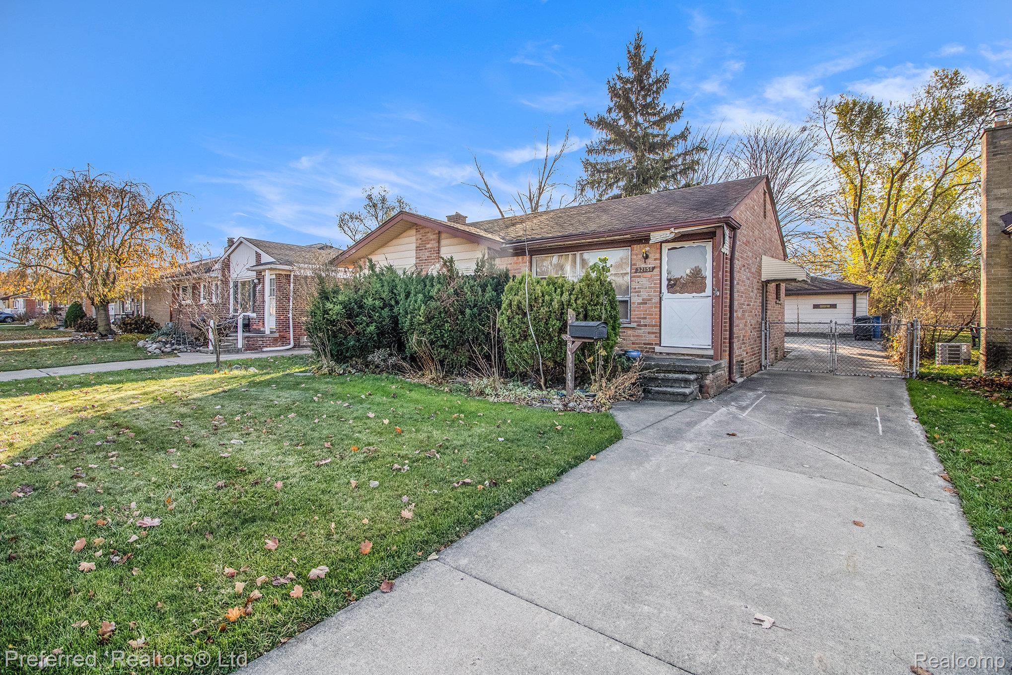 32151 Grandview Avenue