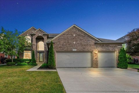 Photo of 18852 Newbridge Drive, Macomb Township, MI 48044 (MLS # 20251043364)