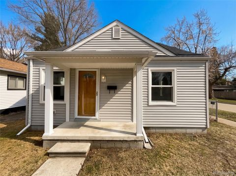 15802 Woodworth Redford Charter Township MI 48239