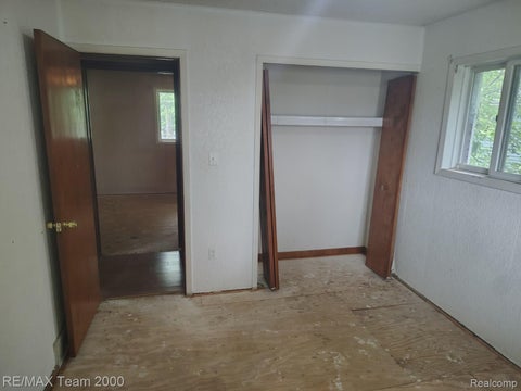 Tiny photo for 30501 W Jefferson Avenue, Gibraltar City, MI 48173 (MLS # 20261072831)