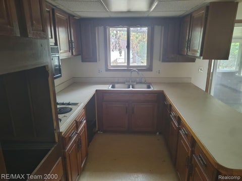 Tiny photo for 30501 W Jefferson Avenue, Gibraltar City, MI 48173 (MLS # 20261072831)