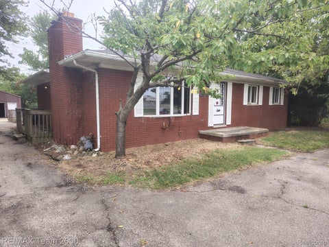 Tiny photo for 30501 W Jefferson Avenue, Gibraltar City, MI 48173 (MLS # 20261072831)