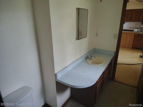 Tiny photo for 30501 W Jefferson Avenue, Gibraltar City, MI 48173 (MLS # 20261072831)
