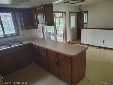 Tiny photo for 30501 W Jefferson Avenue, Gibraltar City, MI 48173 (MLS # 20261072831)