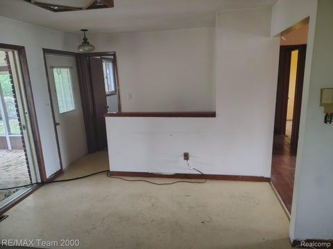 Tiny photo for 30501 W Jefferson Avenue, Gibraltar City, MI 48173 (MLS # 20261072831)