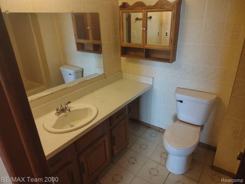 Tiny photo for 30501 W Jefferson Avenue, Gibraltar City, MI 48173 (MLS # 20261072831)