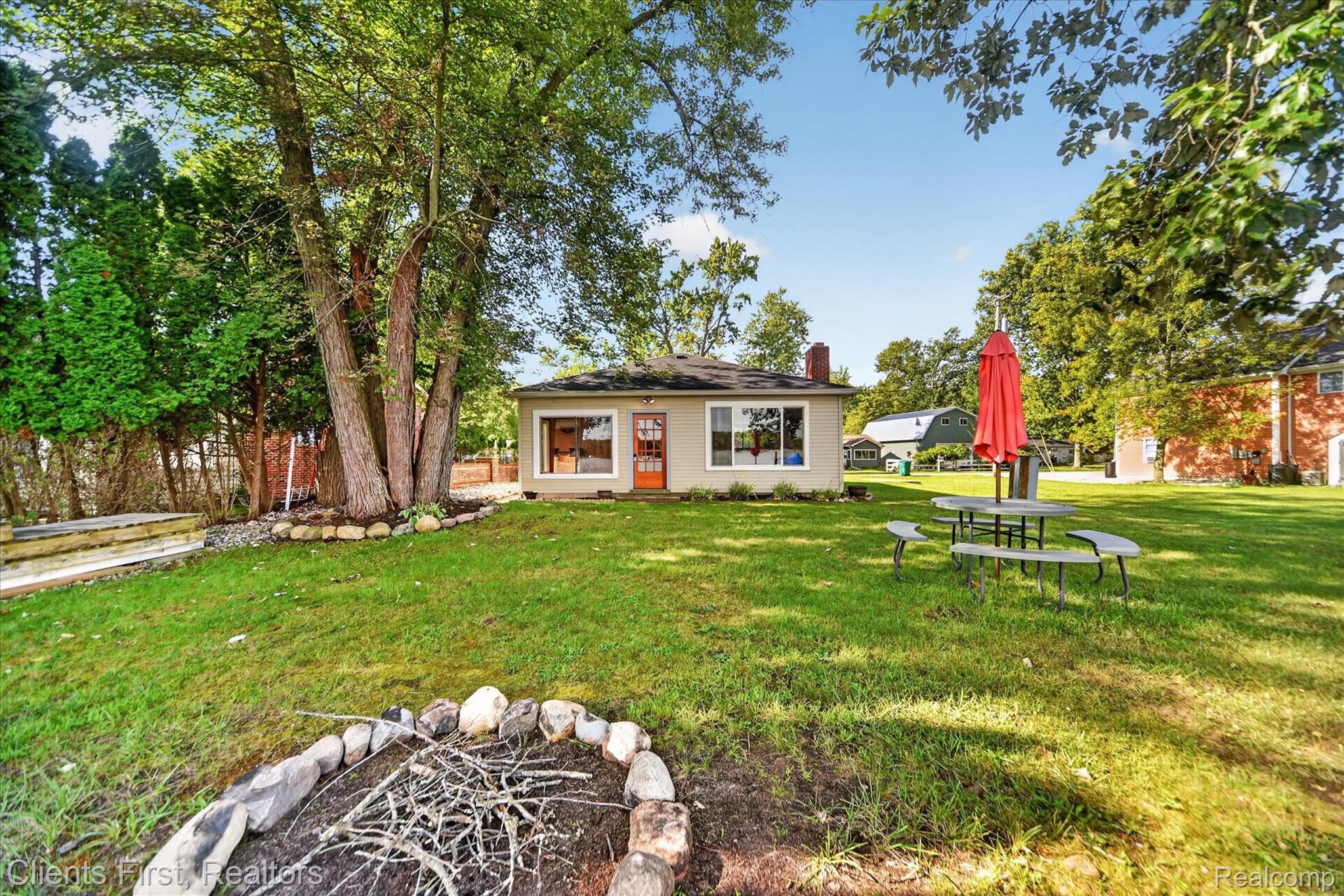 14344 Edgewater Drive