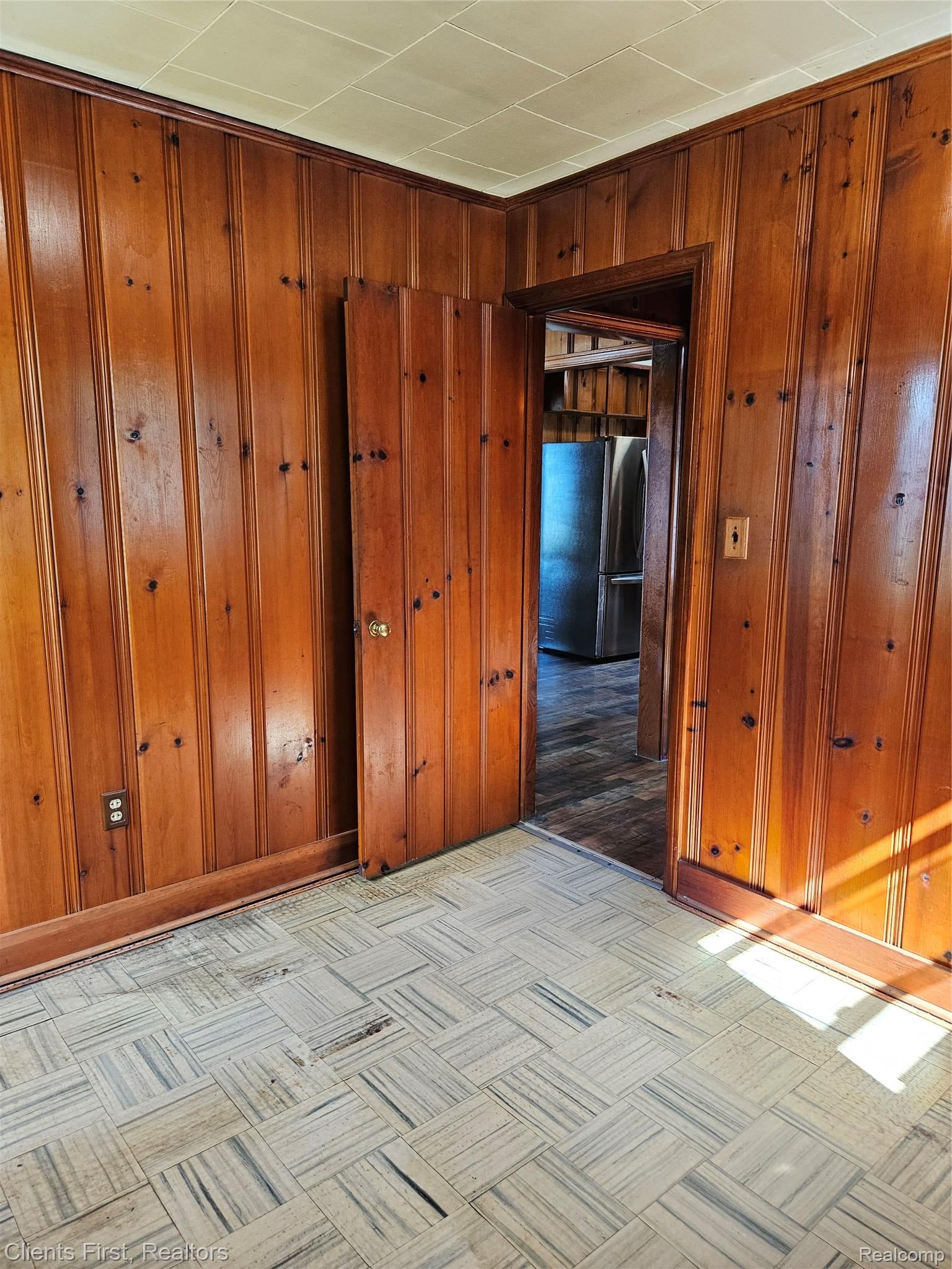 14344 Edgewater Drive