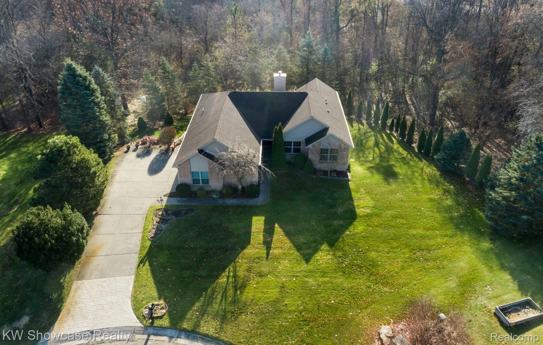 4142 Lake Stison Court