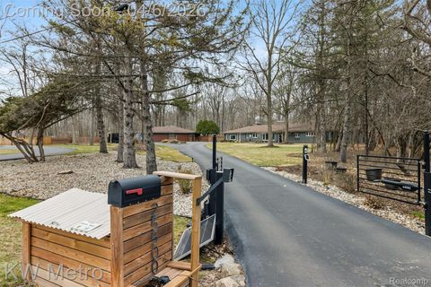 Tiny photo for 25500 Waycross, Southfield City, MI 48033 (MLS # 20261021601)