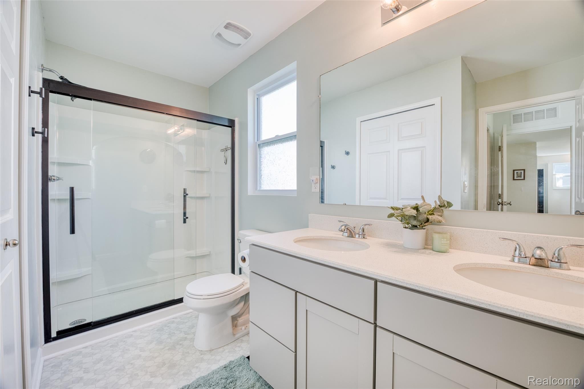 10125 Swan Lake Circle