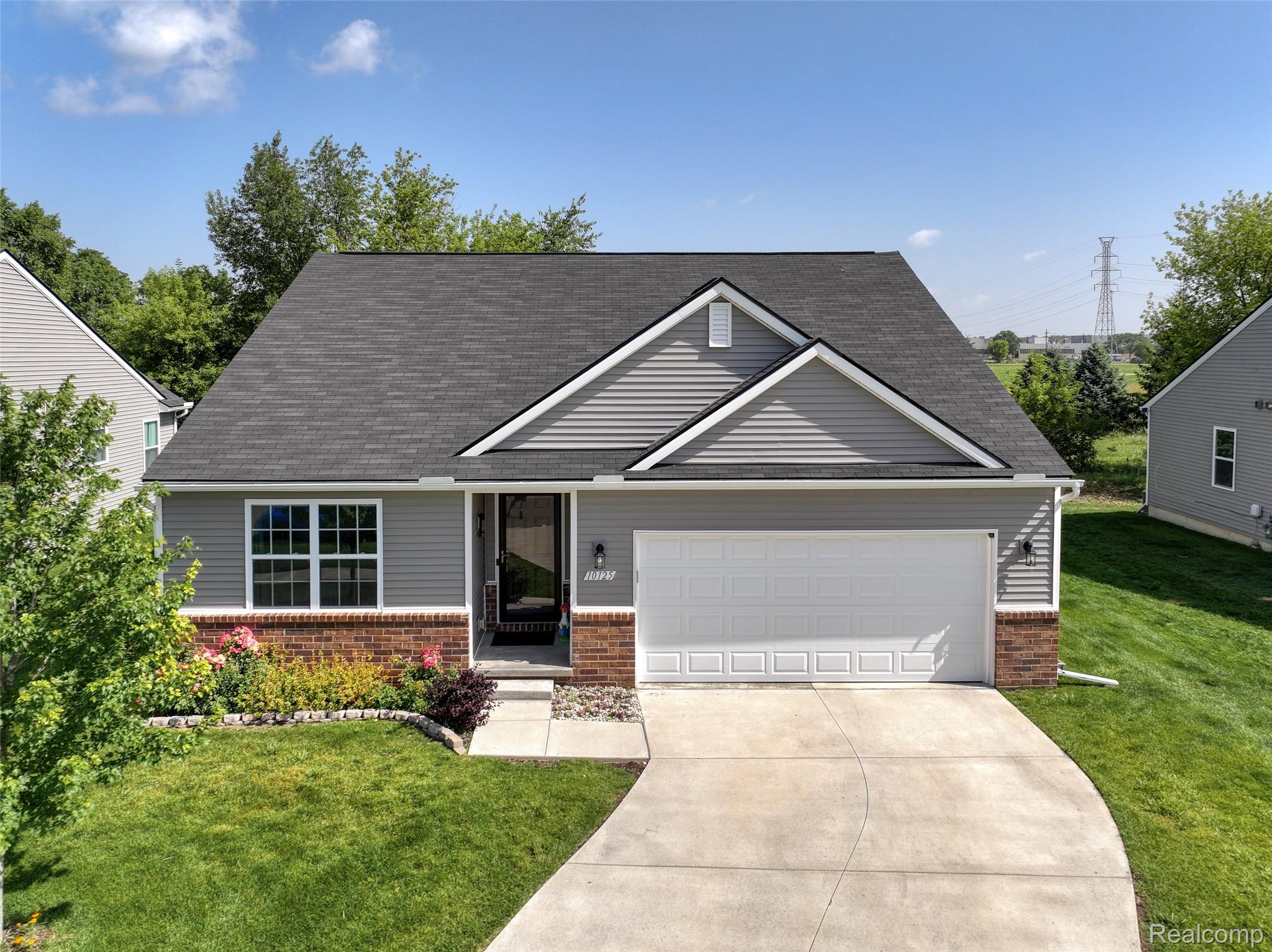 10125 Swan Lake Circle