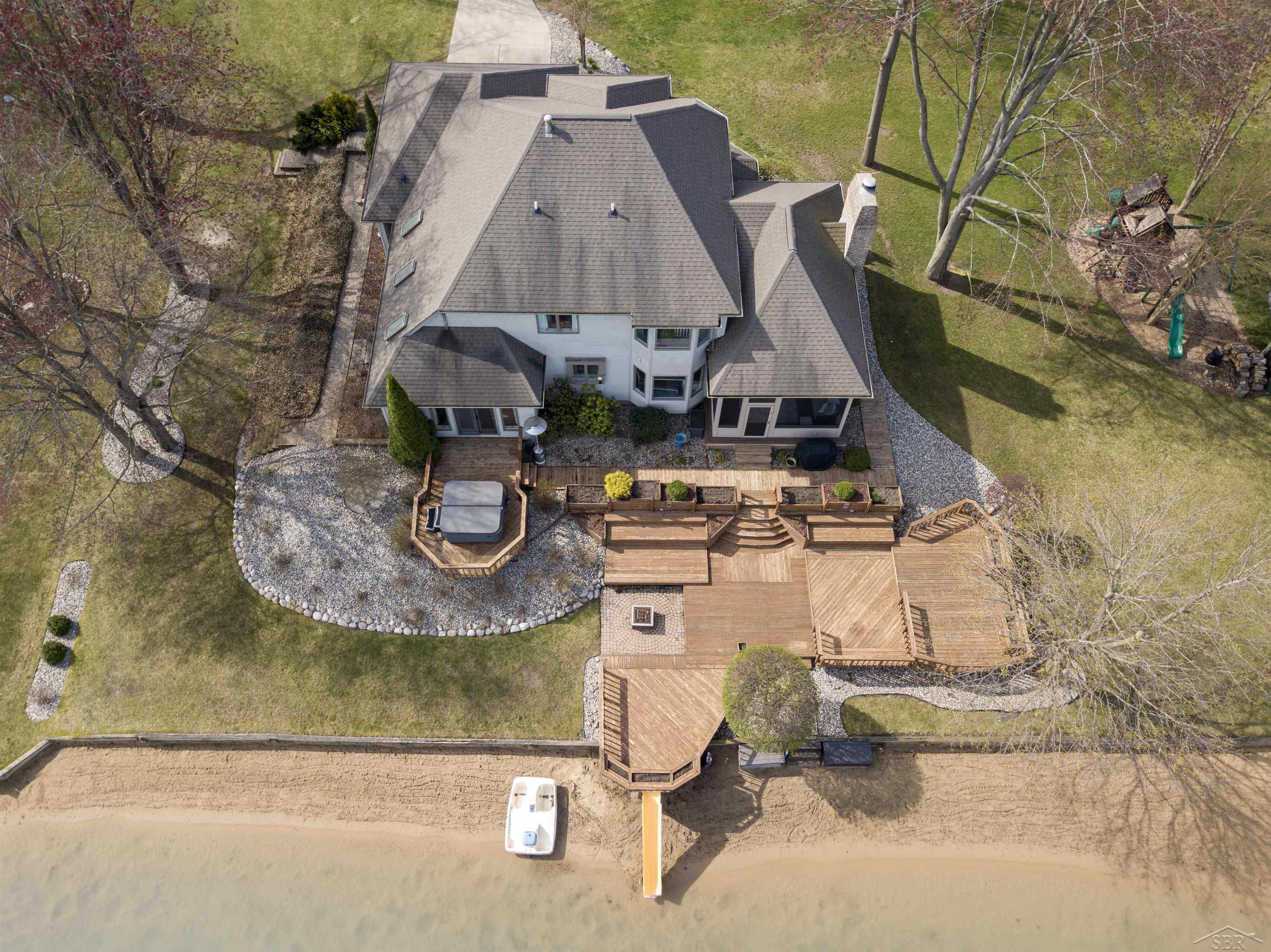 11244 S Lake Circle Drive