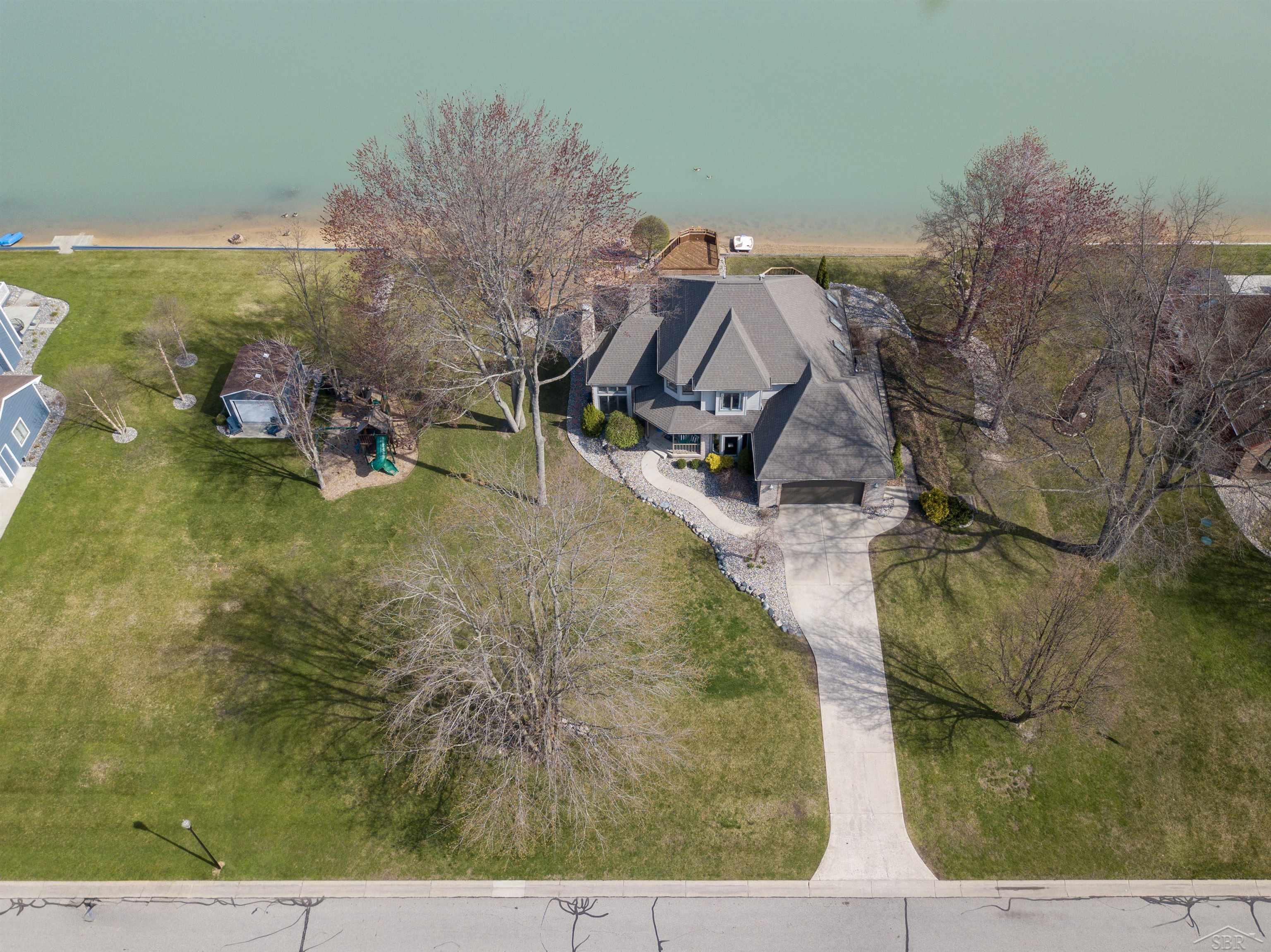 11244 S Lake Circle Drive