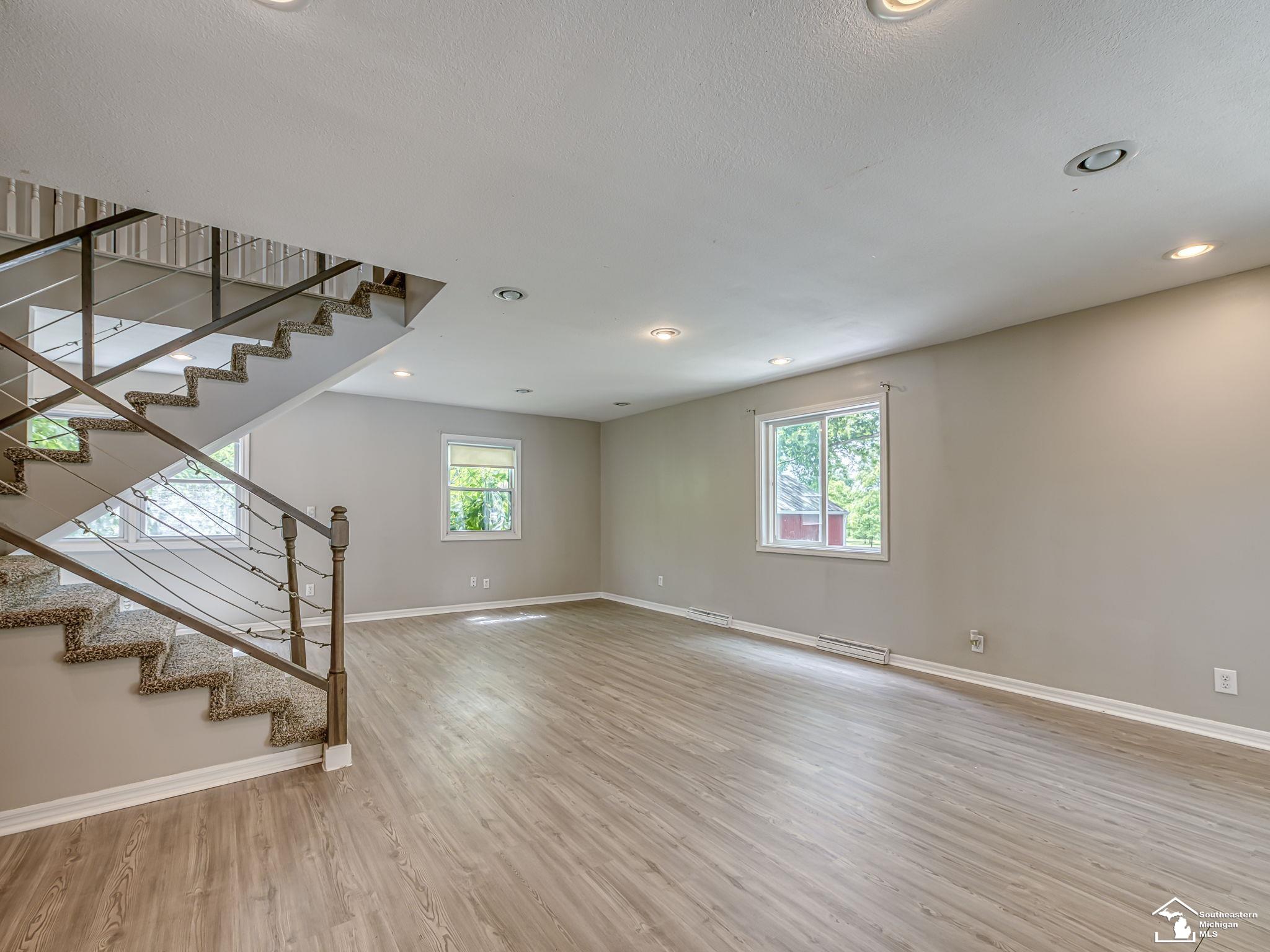 3881 E Stein Road