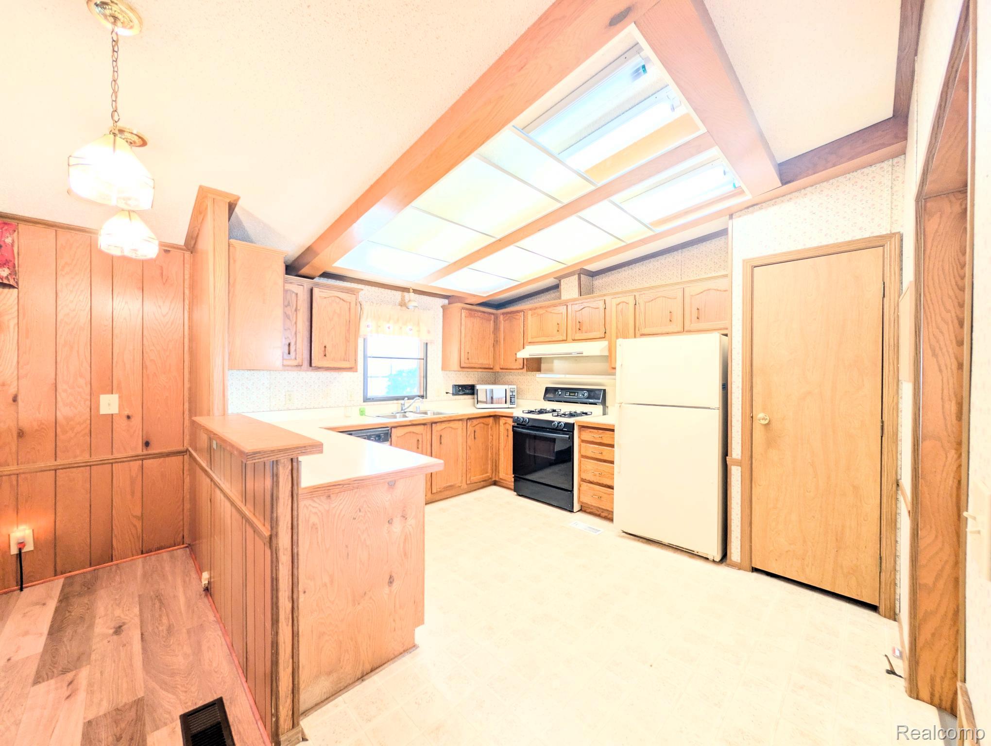 607 Park View