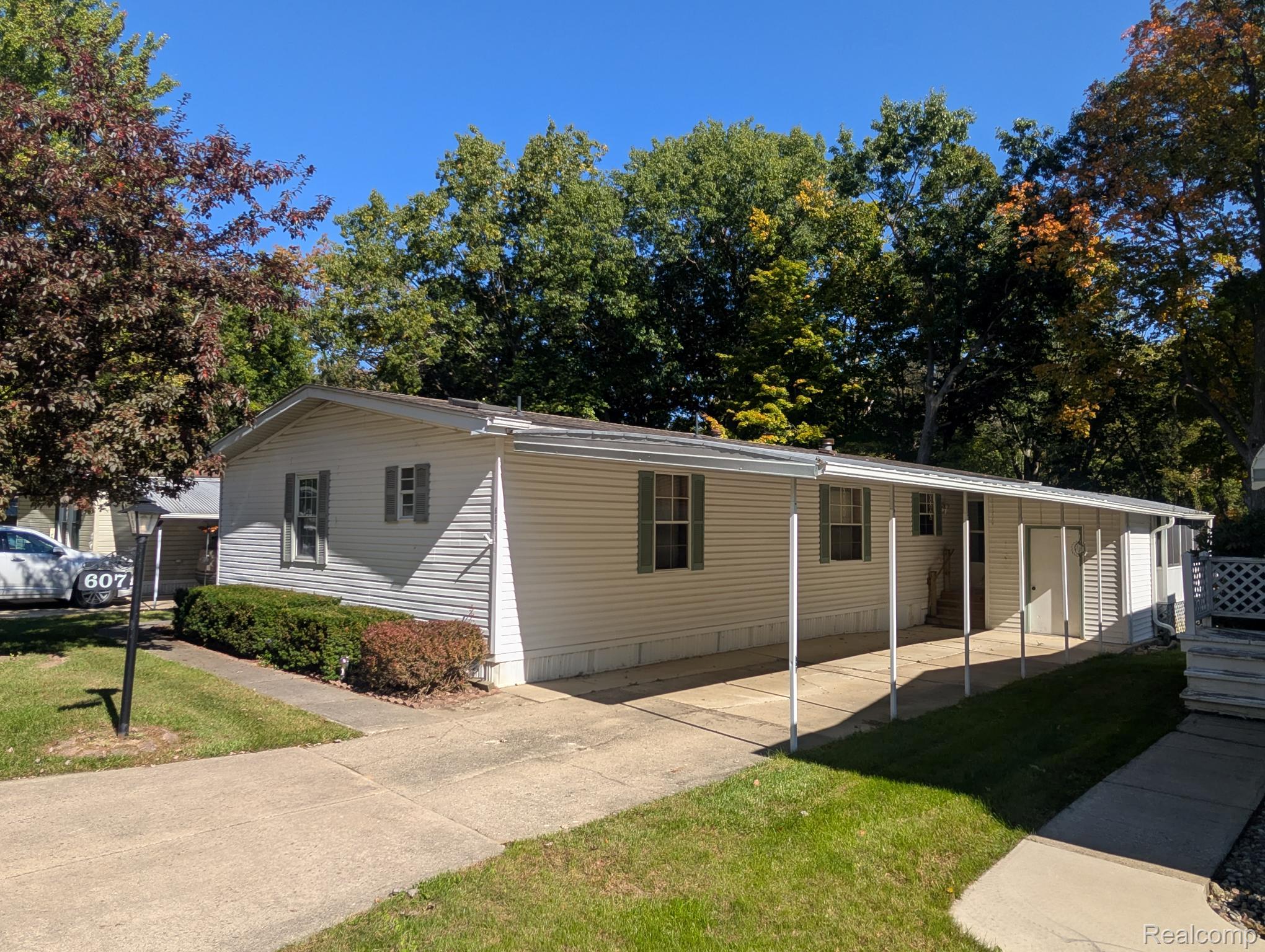 607 Park View