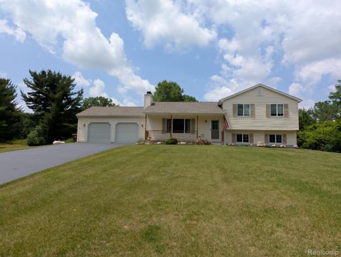 4005 Indian Camp Trail Howell City MI 48855