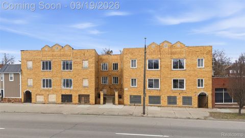 15523 Mack Avenue Detroit City MI 48224