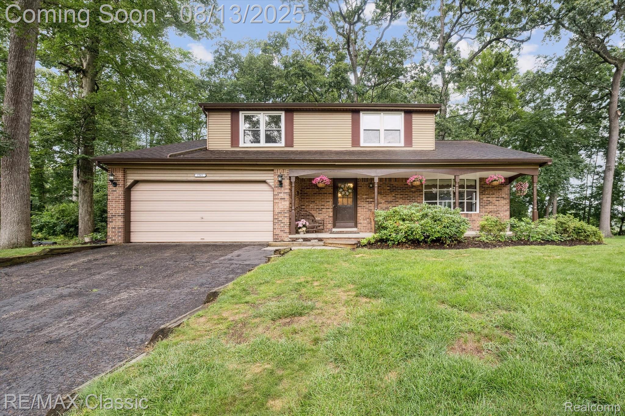 1561 Waters Edge Court