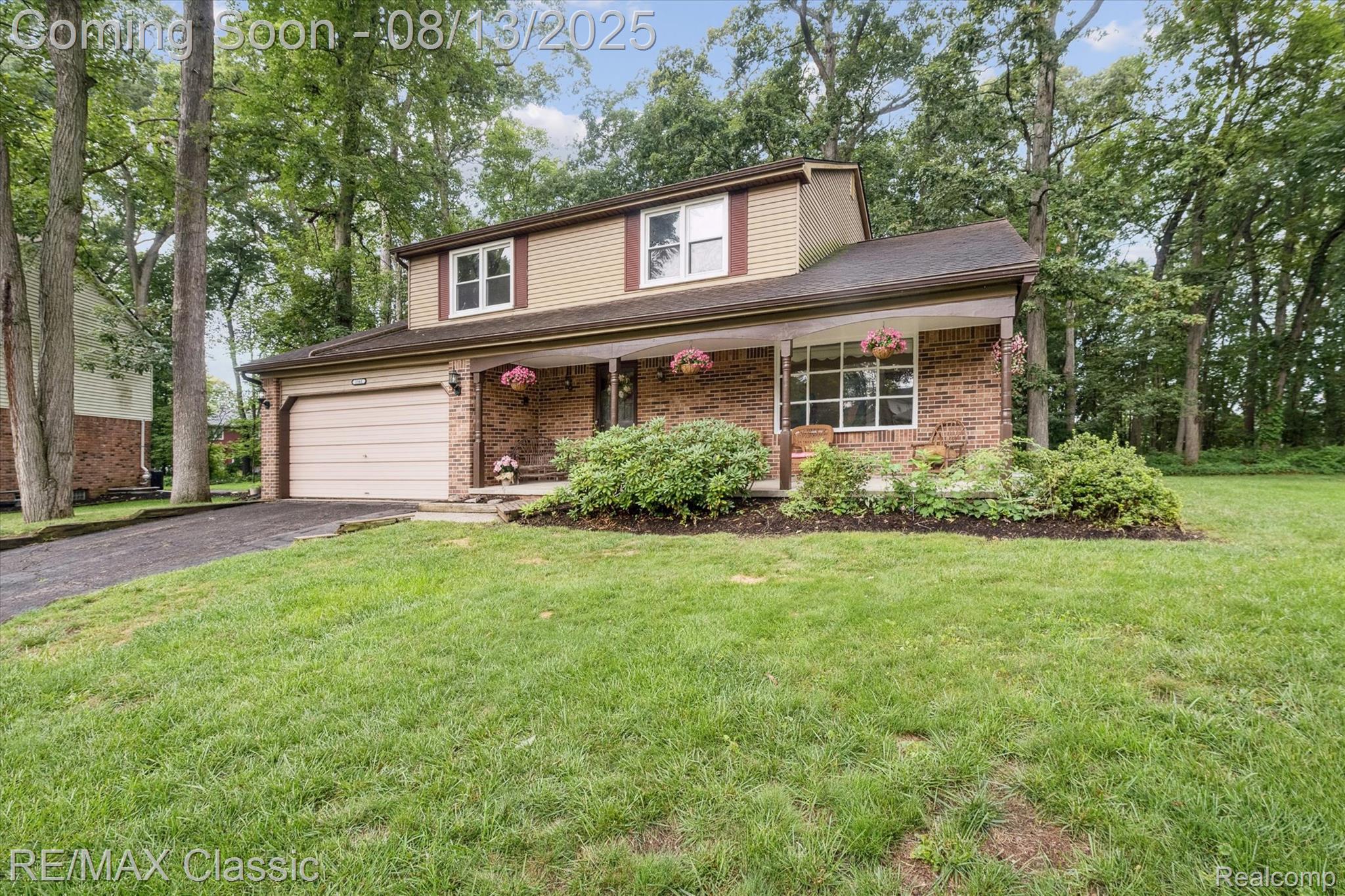 1561 Waters Edge Court