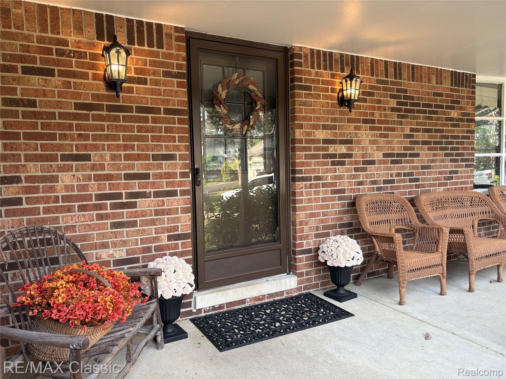 1561 Waters Edge Court