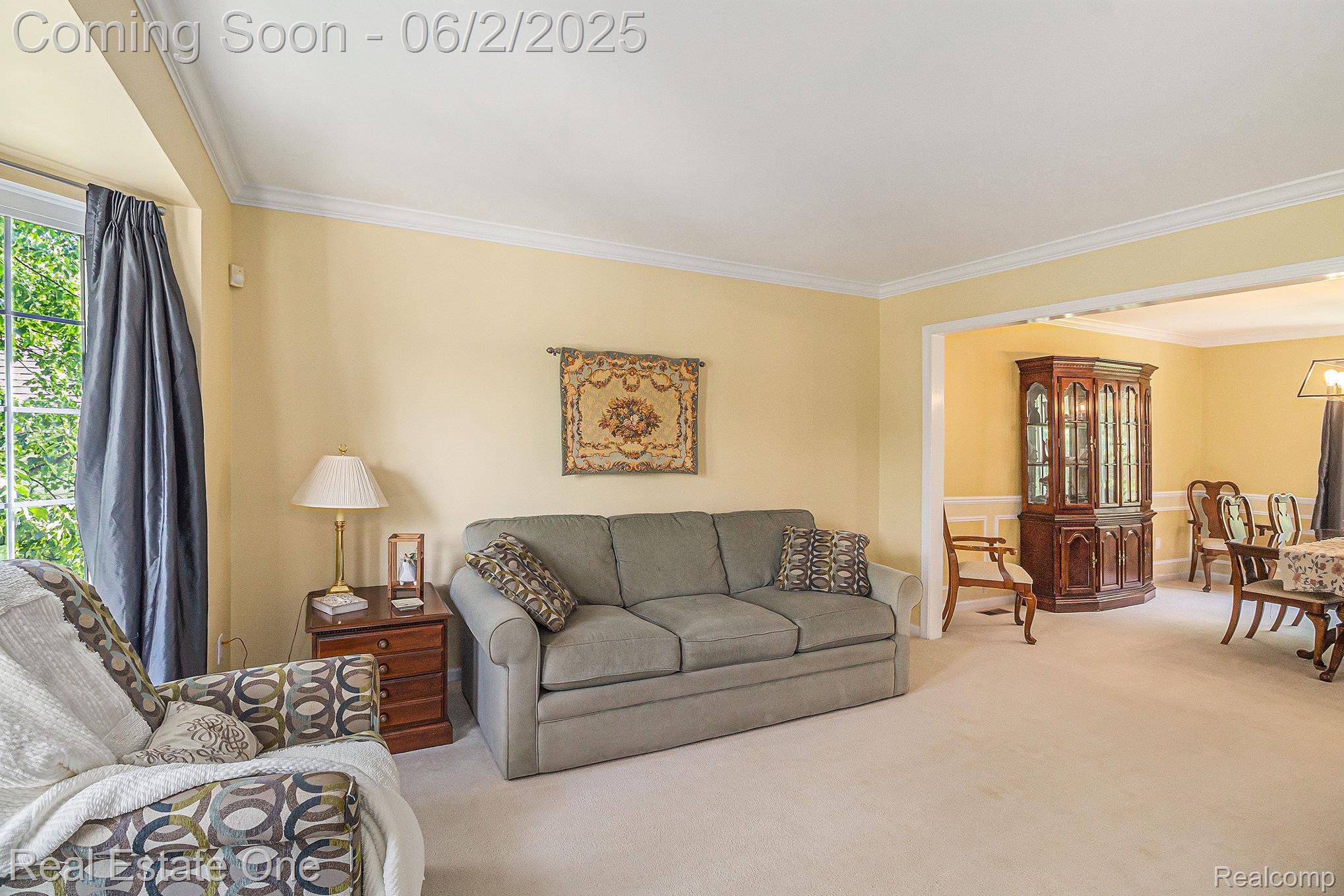 186 EASTON Drive