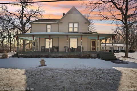 Photo for 701 W Commerce Road