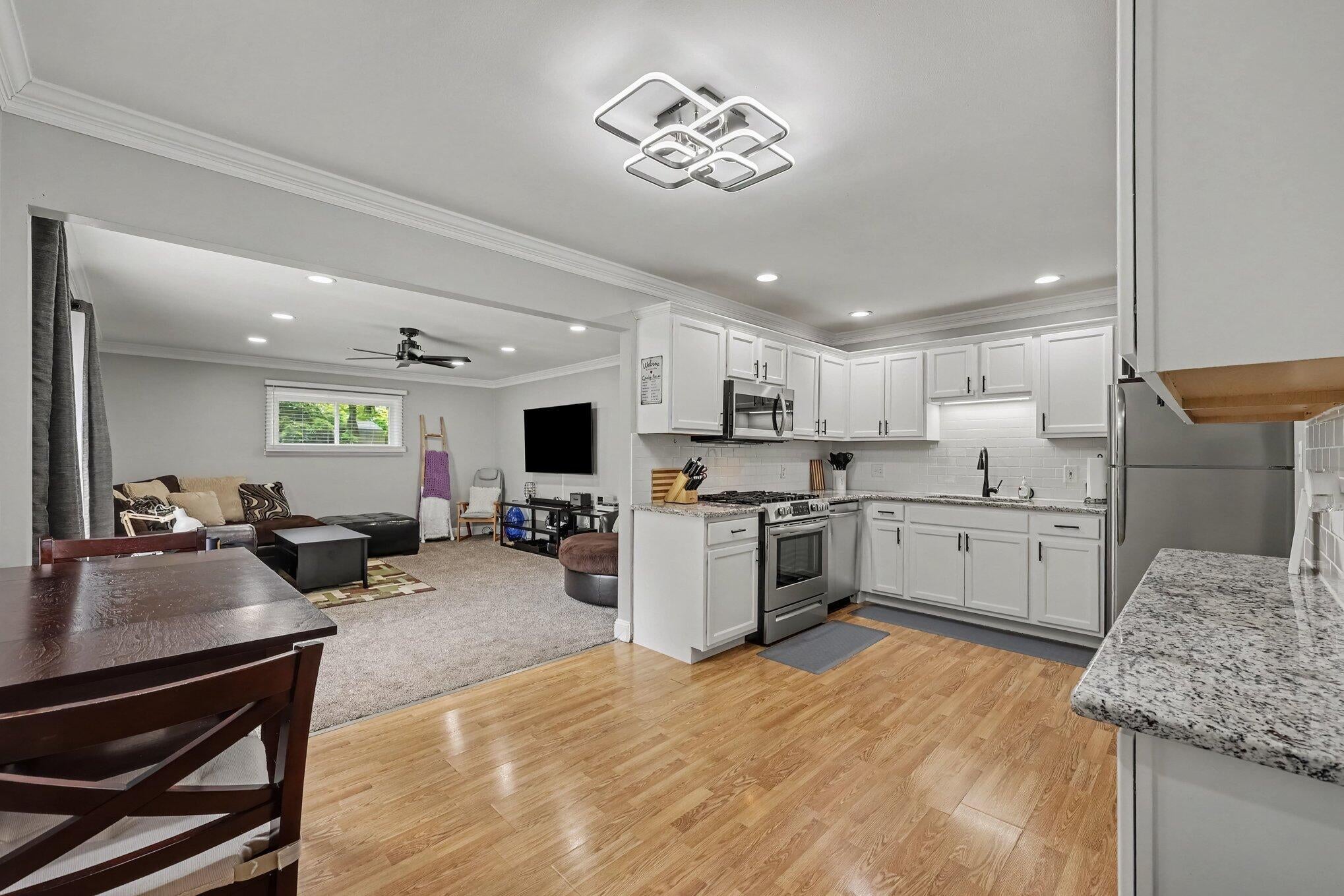 3308 Grafton Street