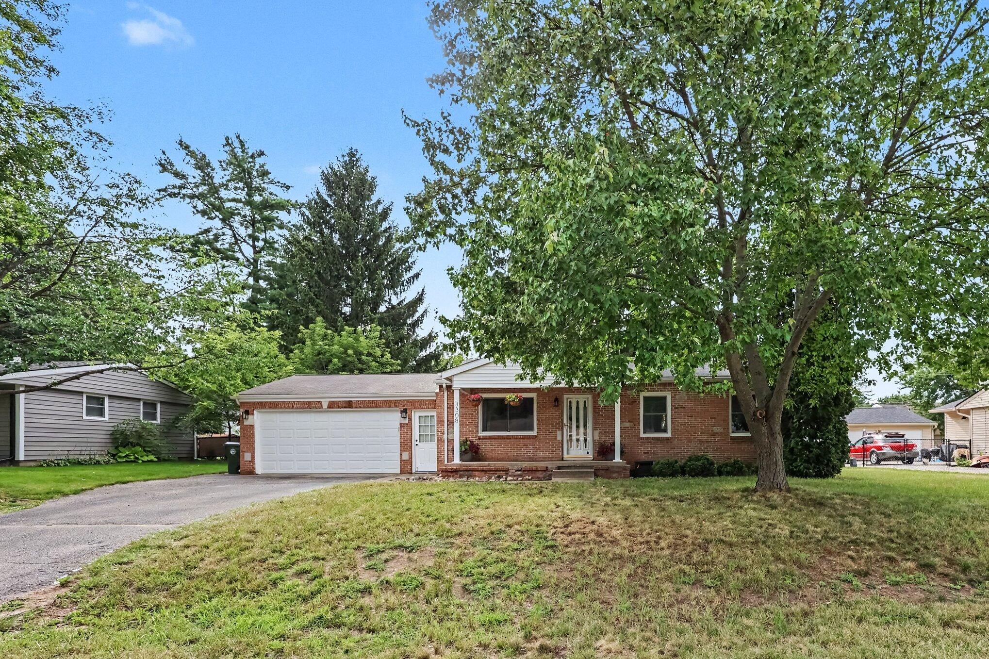 3308 Grafton Street