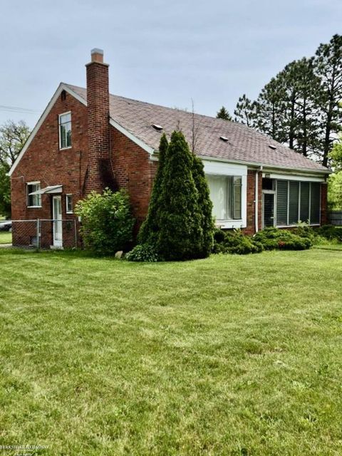 Tiny photo for 29290 Utica Road, Roseville City, MI 48066 (MLS # 58050209529)