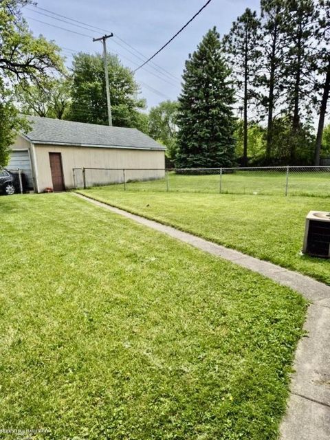 Tiny photo for 29290 Utica Road, Roseville City, MI 48066 (MLS # 58050209529)
