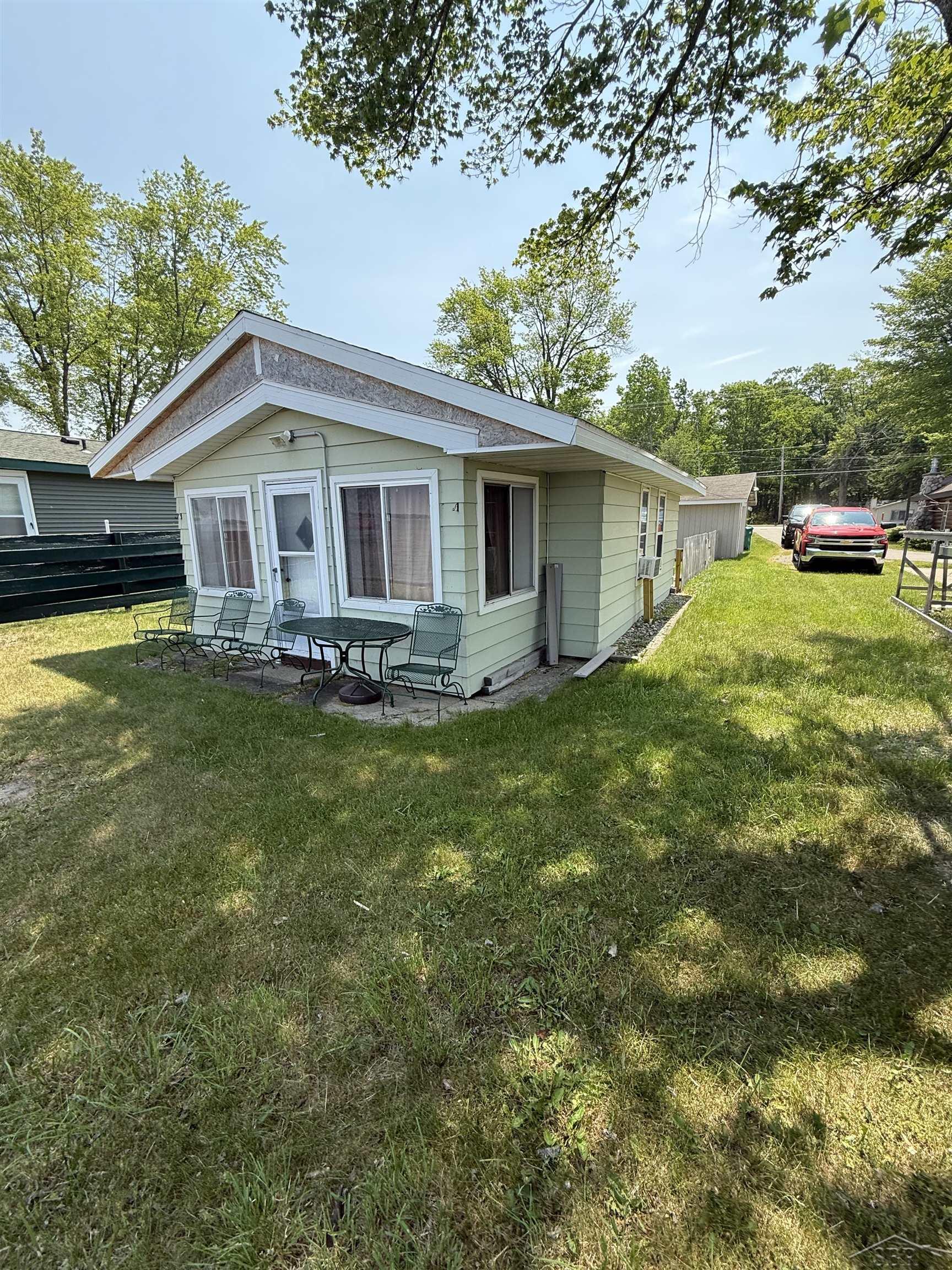 580 W Houghton Lake Drive