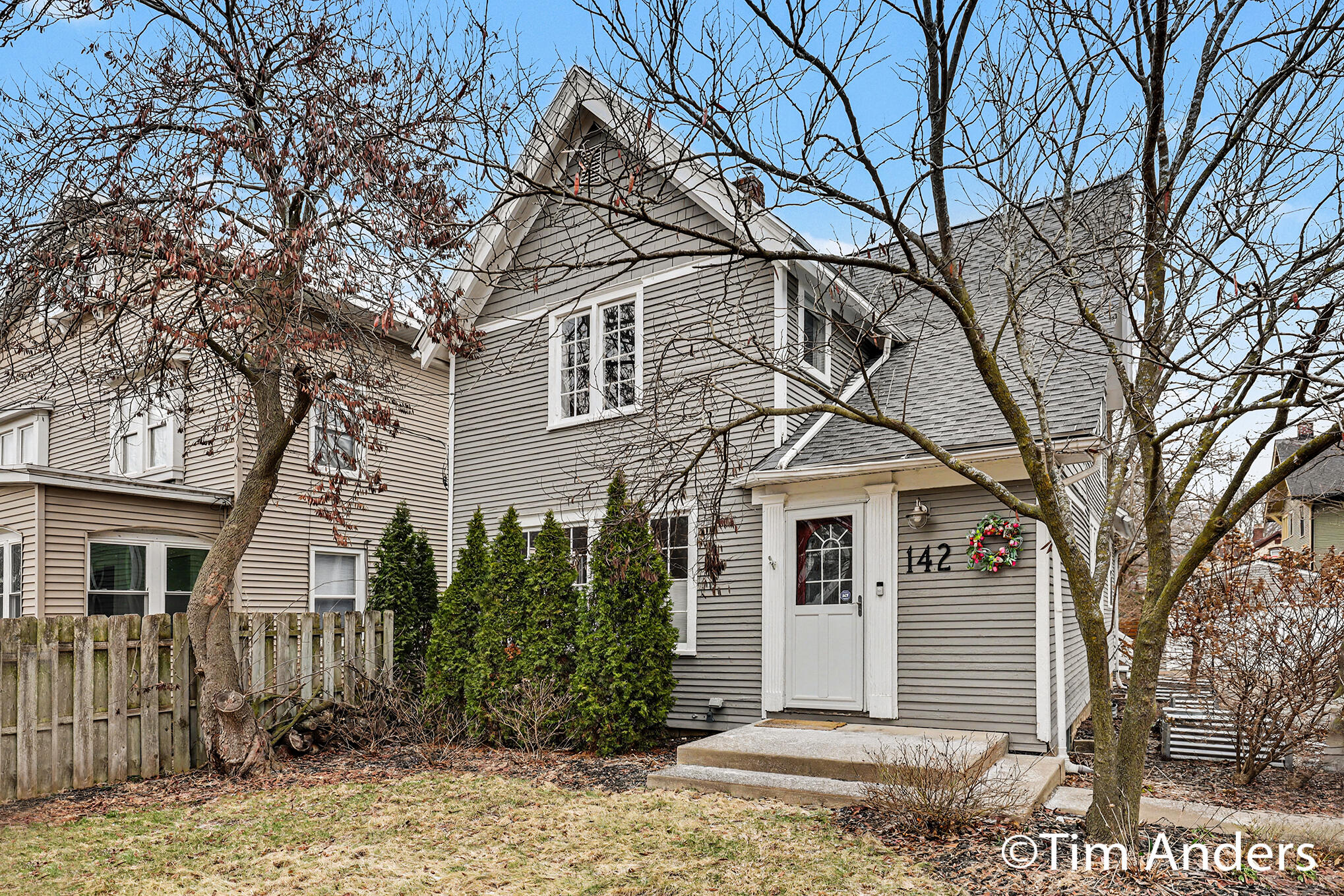 142 Carlton Avenue SE