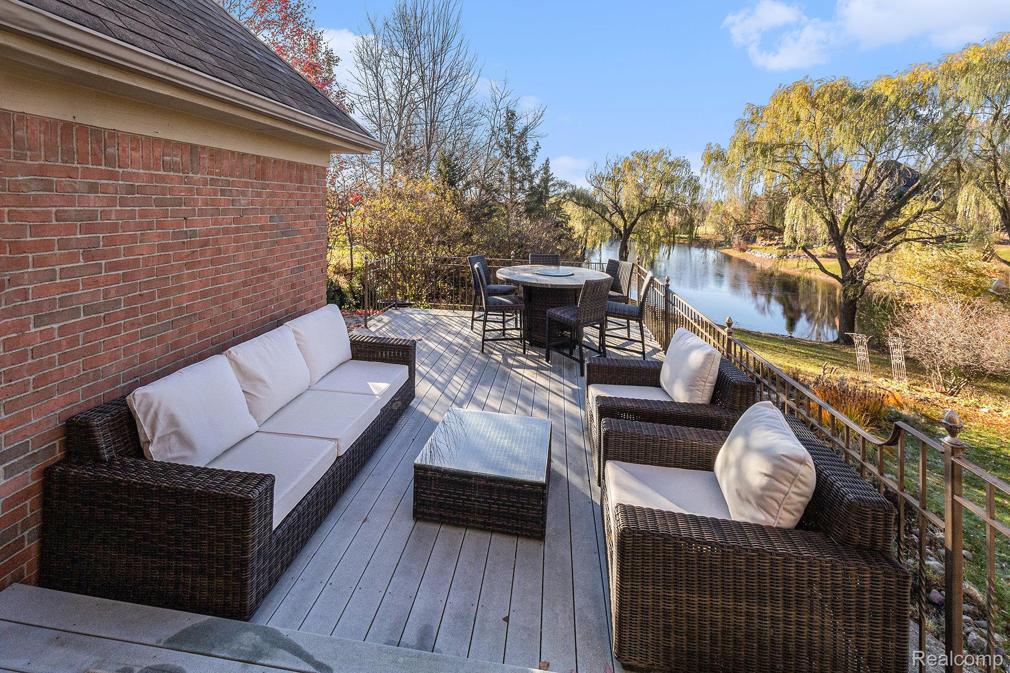 Clarkston, Michigan 48348, United States, 4 Bedrooms Bedrooms, ,5 BathroomsBathrooms,Residential,Coming Soon,242832