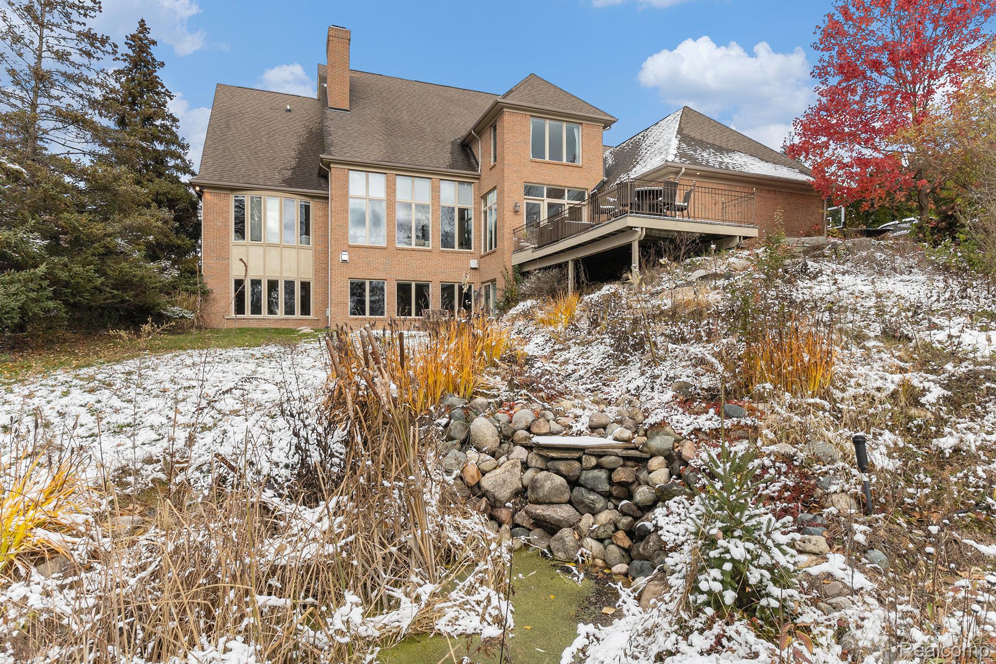 Clarkston, Michigan 48348, United States, 4 Bedrooms Bedrooms, ,5 BathroomsBathrooms,Residential,Coming Soon,242832