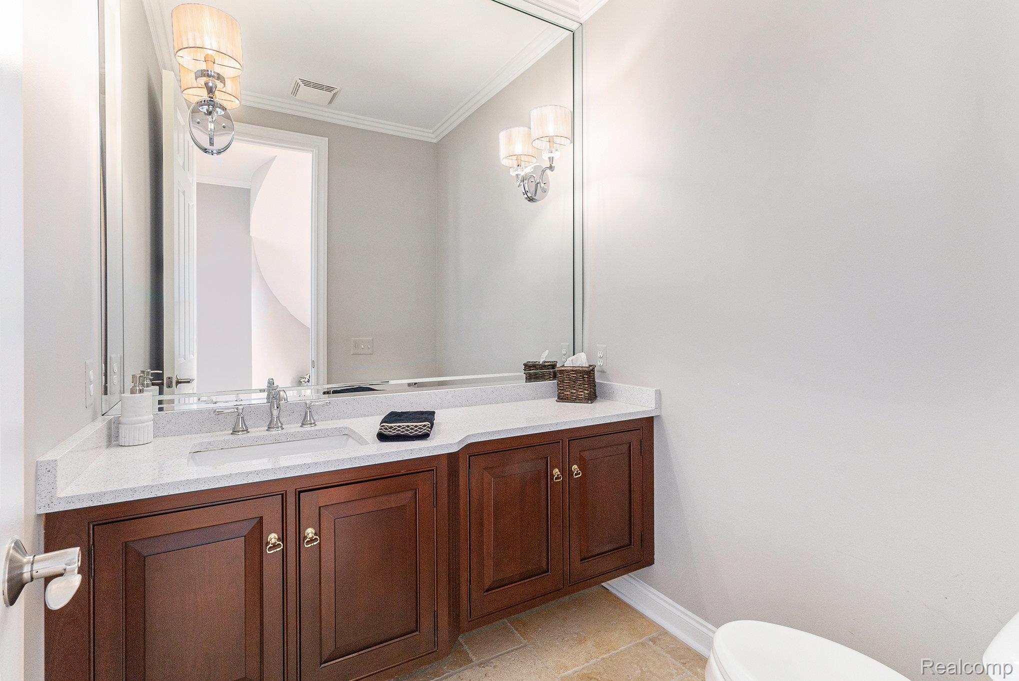 Clarkston, Michigan 48348, United States, 4 Bedrooms Bedrooms, ,5 BathroomsBathrooms,Residential,Coming Soon,242832