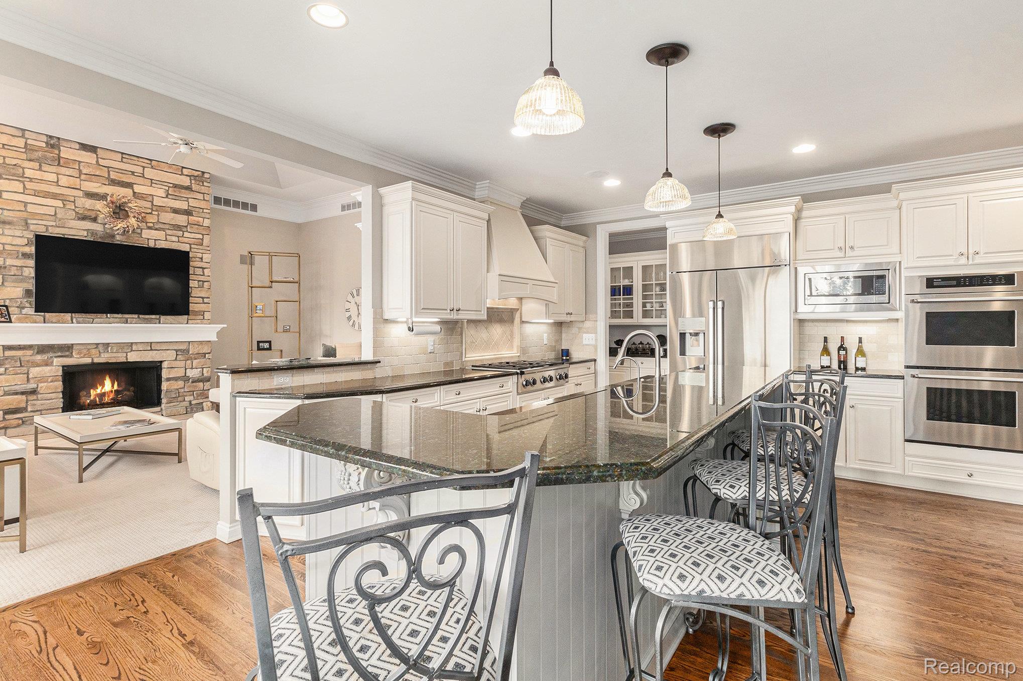 Clarkston, Michigan 48348, United States, 4 Bedrooms Bedrooms, ,5 BathroomsBathrooms,Residential,Coming Soon,242832