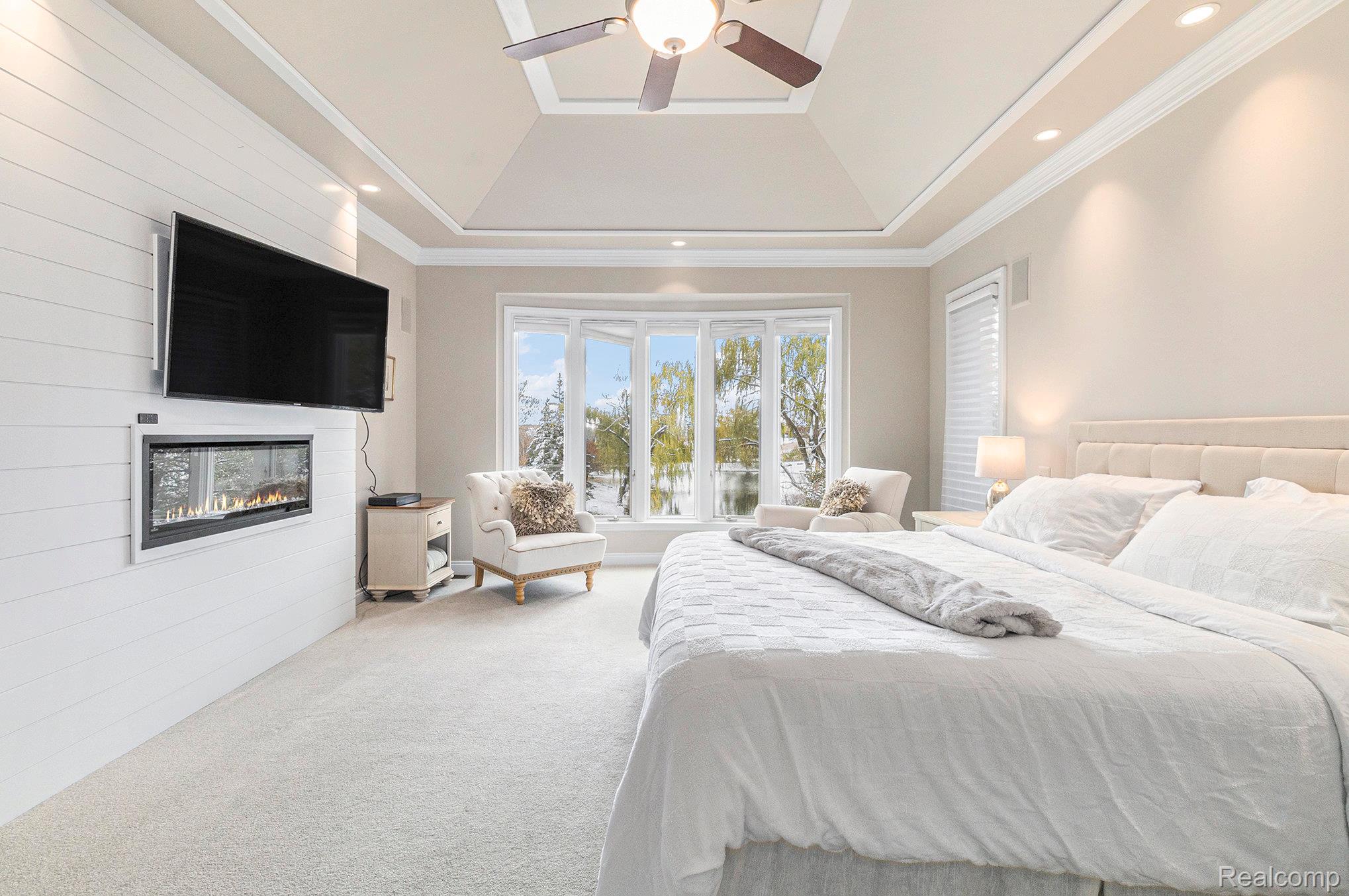 Clarkston, Michigan 48348, United States, 4 Bedrooms Bedrooms, ,5 BathroomsBathrooms,Residential,Coming Soon,242832