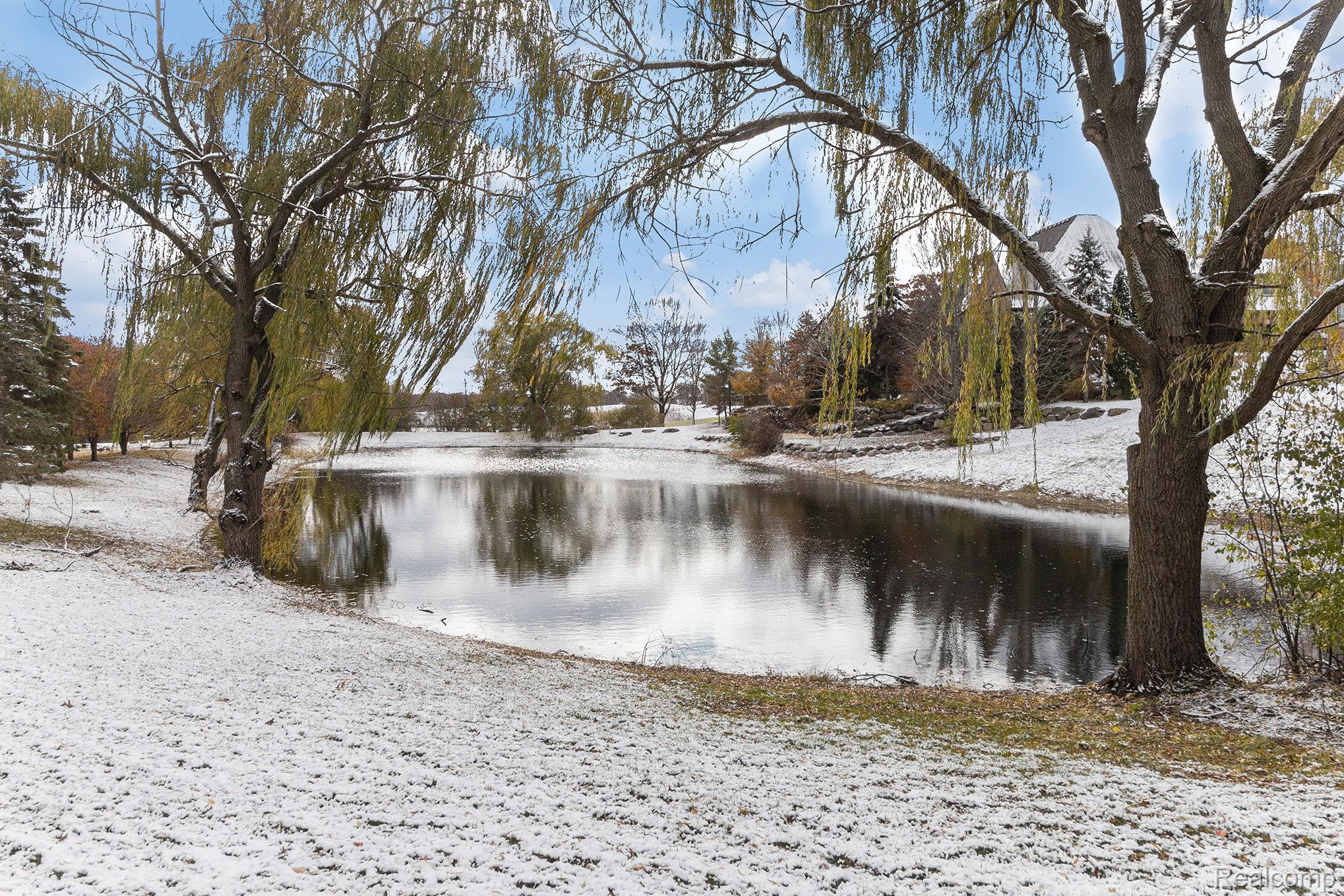 Clarkston, Michigan 48348, United States, 4 Bedrooms Bedrooms, ,5 BathroomsBathrooms,Residential,Coming Soon,242832