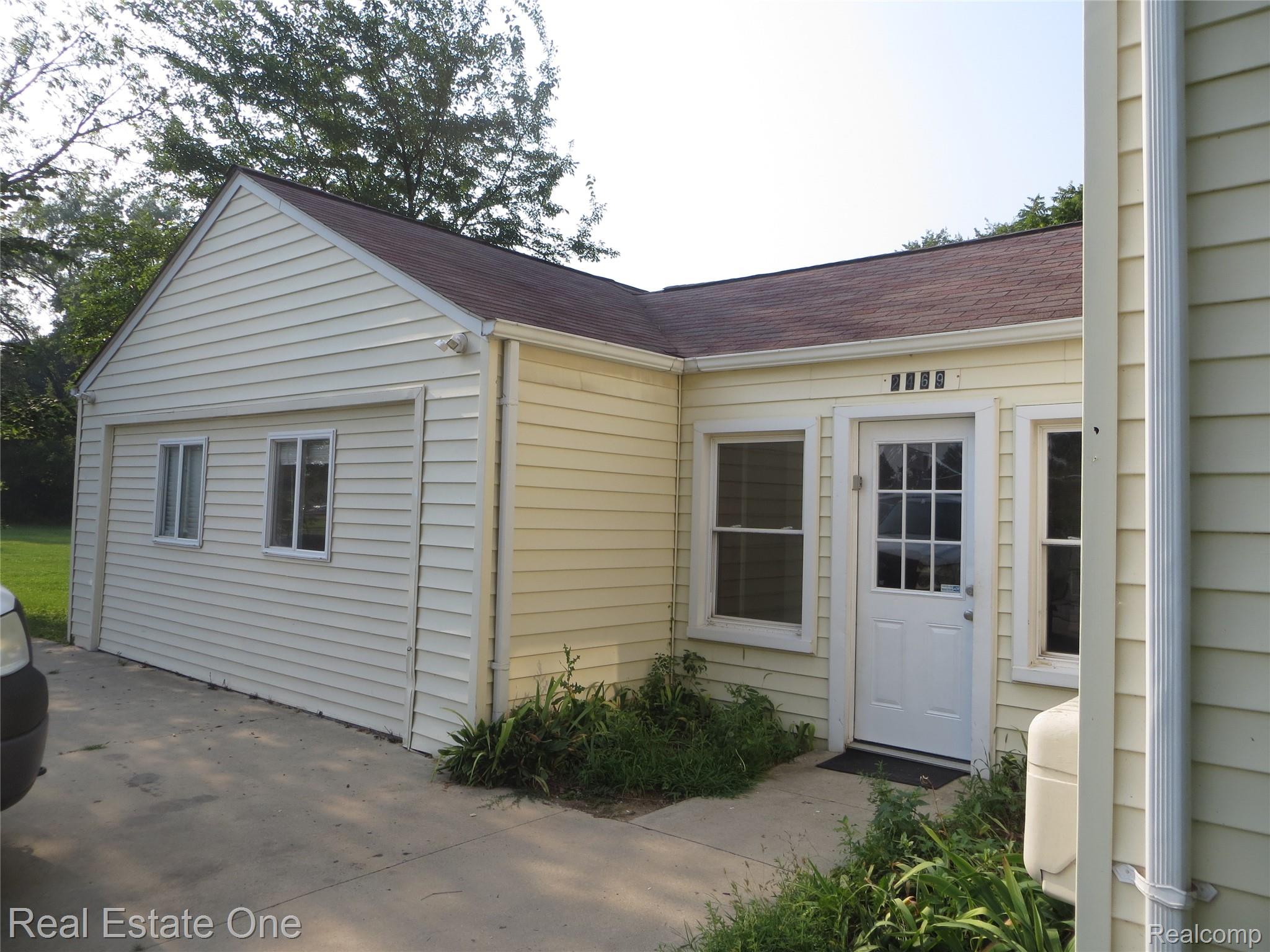 2469 Auburn Road