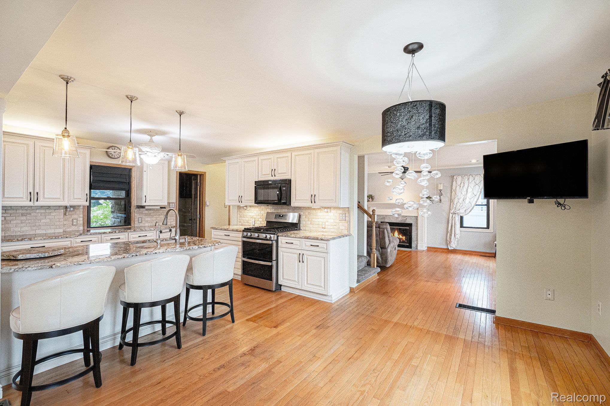 13293 Lake Shore Drive