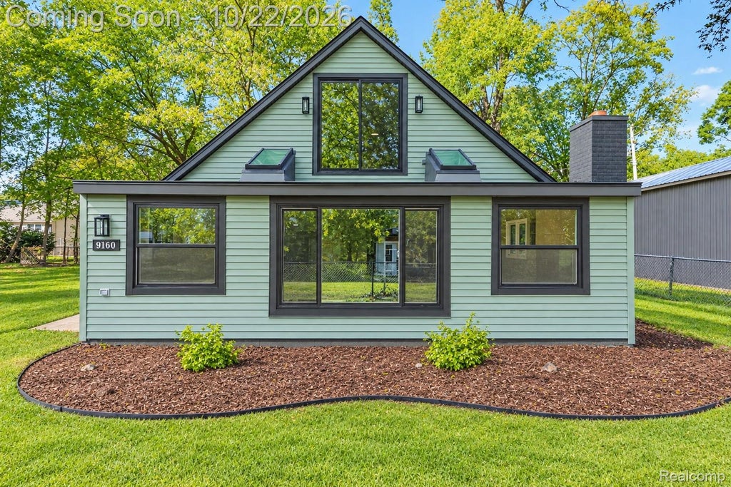 Photo of 9160 Blondell Avenue, White Lake Charter Township, MI 48386 (MLS # 20261085399)