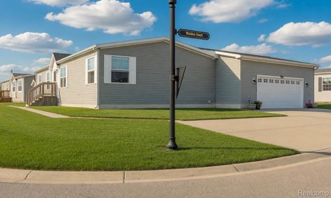 Photo of 11166 Walden Court, Green Oak Township, MI 48178 (MLS # 20261036415)