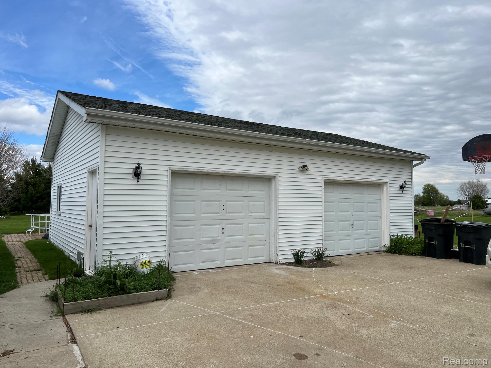 2385 Barnes Road